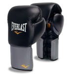 Боксерские перчатки 2011 © Everlast
